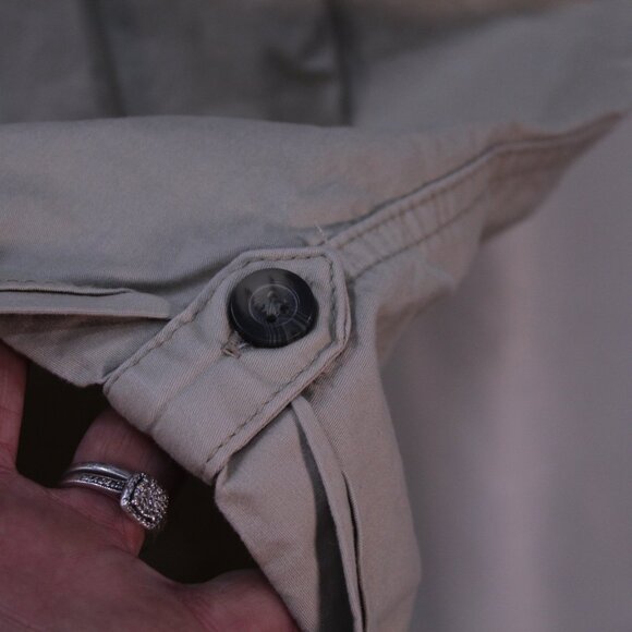 Lee Khaki Cargo Capris - Picture 5 of 15